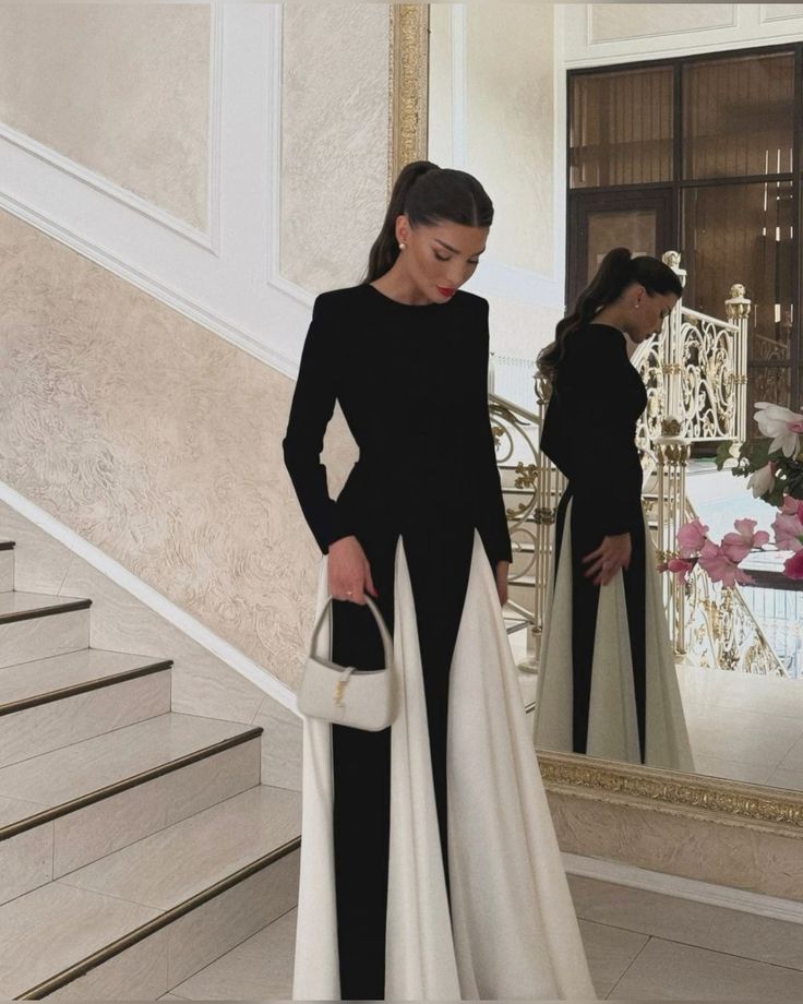 Xylina | Slim-Fit Dress