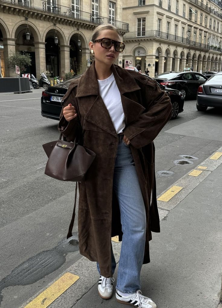 Velvet trench "Weekend Getaway" – Elegant & refined