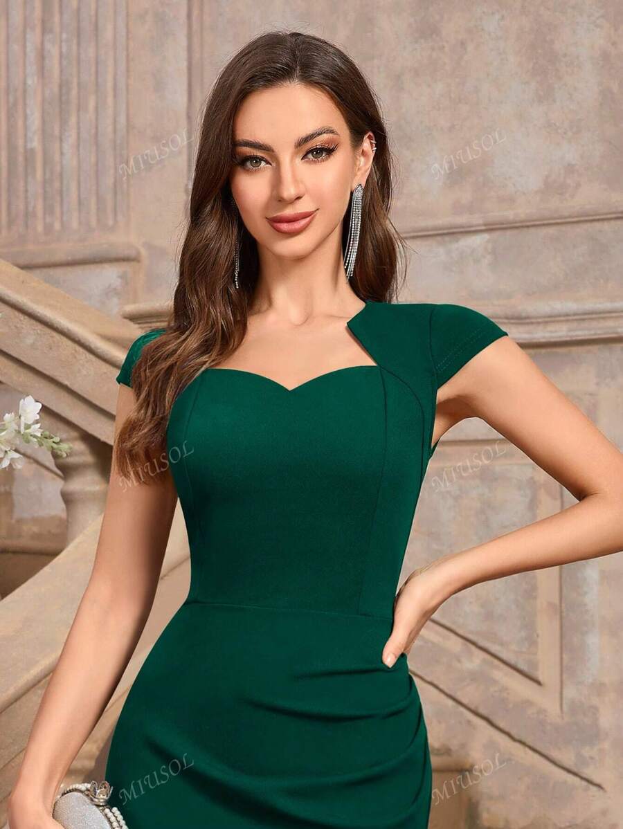 Solid bodycon dress "Cocktail Hour" – Elegant & refined
