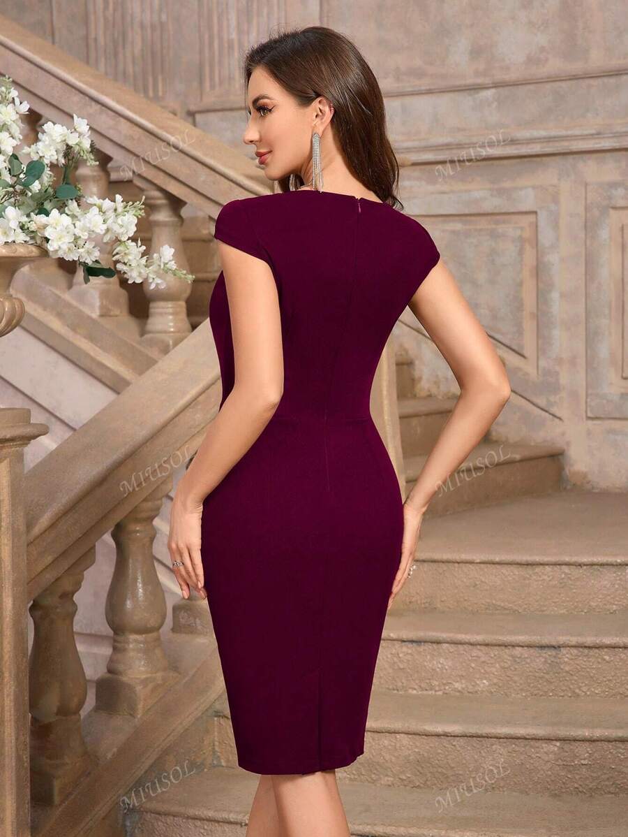 Solid bodycon dress "Cocktail Hour" – Elegant & refined