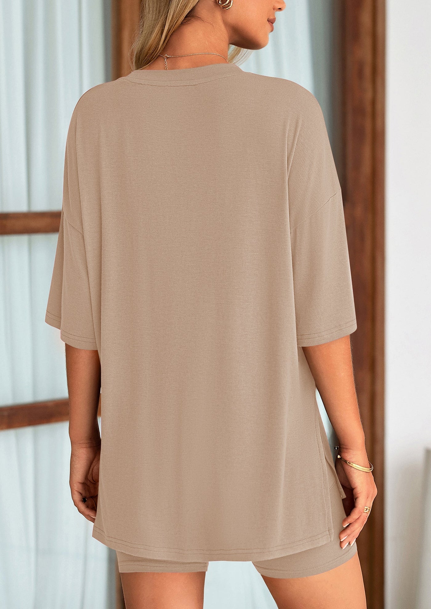 Oversized Set - Soft Tee & Stretch Shorts