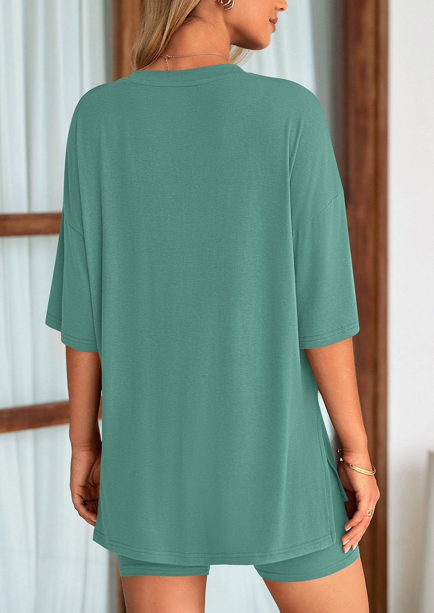 Oversized Set - Soft Tee & Stretch Shorts