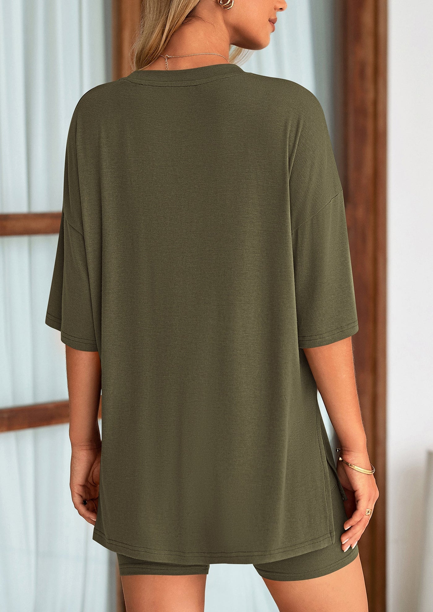 Oversized Set - Soft Tee & Stretch Shorts