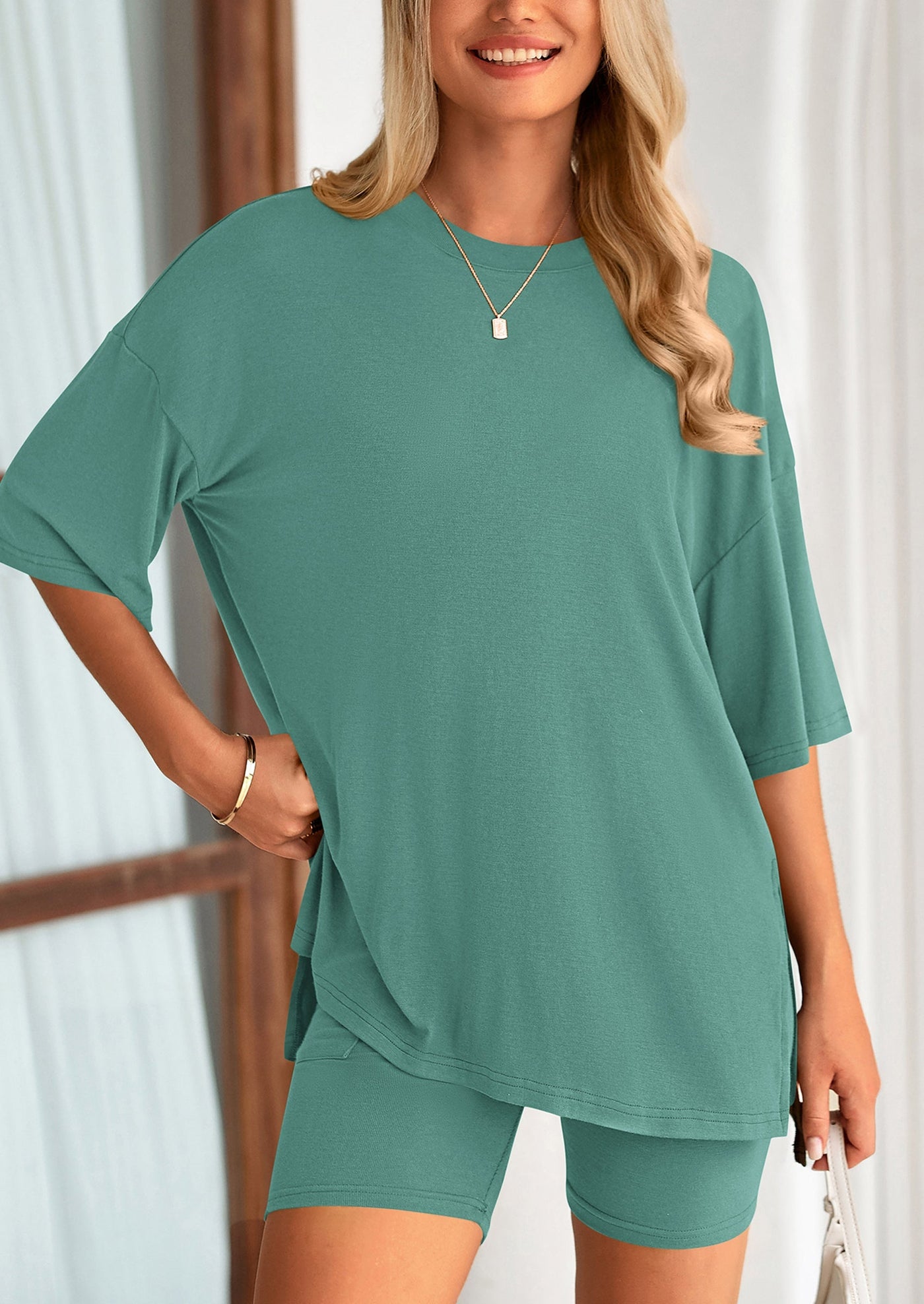 Oversized Set - Soft Tee & Stretch Shorts