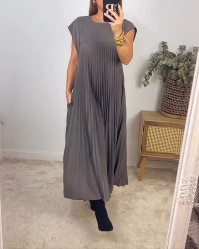 Amelia - Pleated Dress