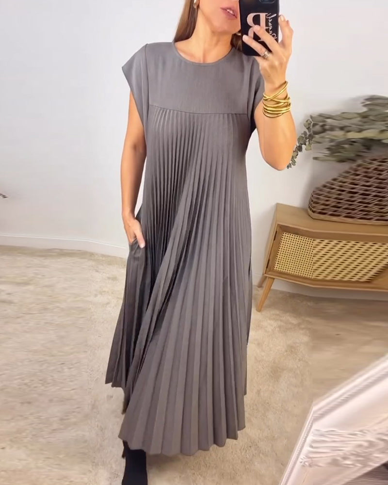 Amelia - Pleated Dress