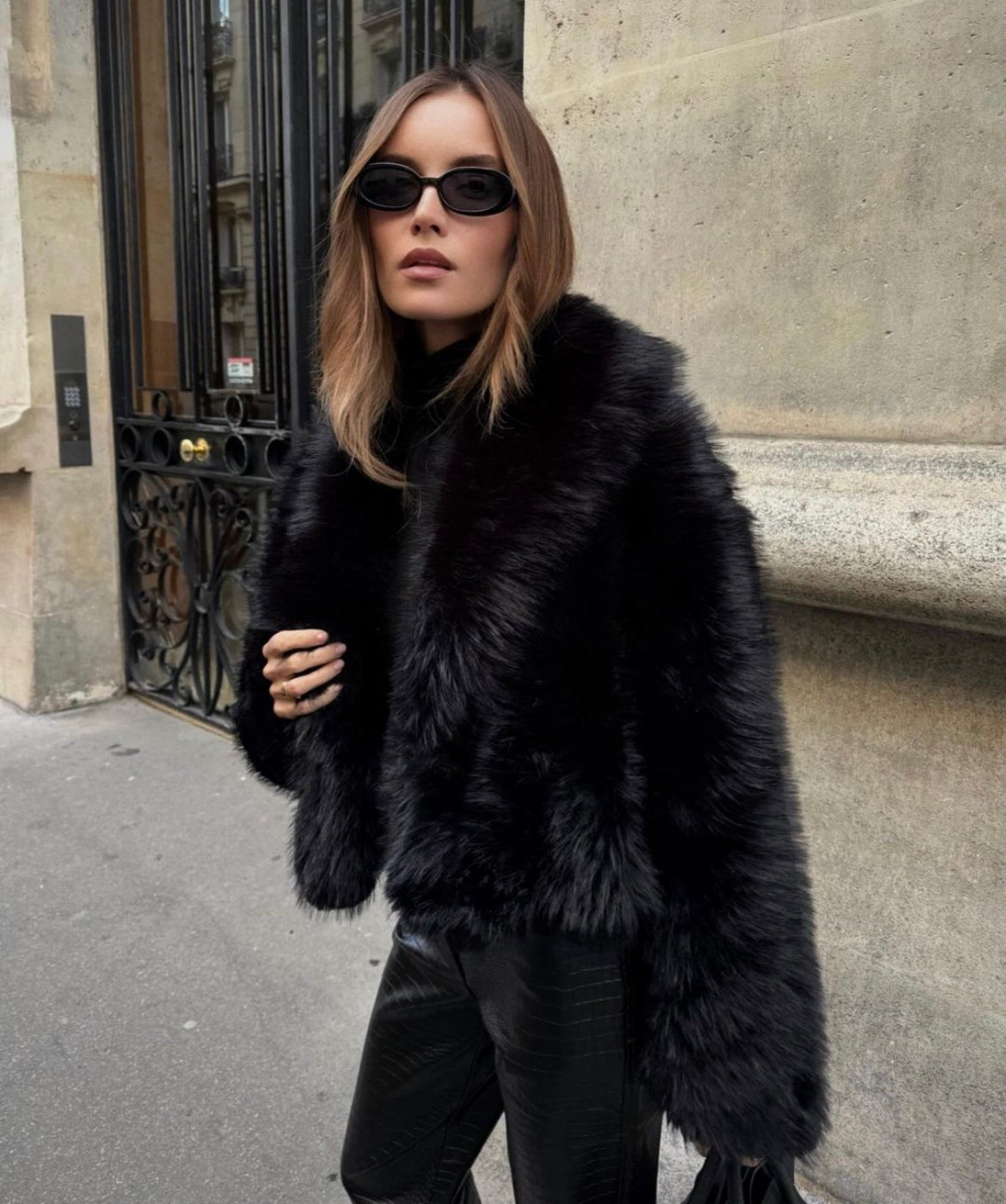 Emelia Miles | Black Fur Coat