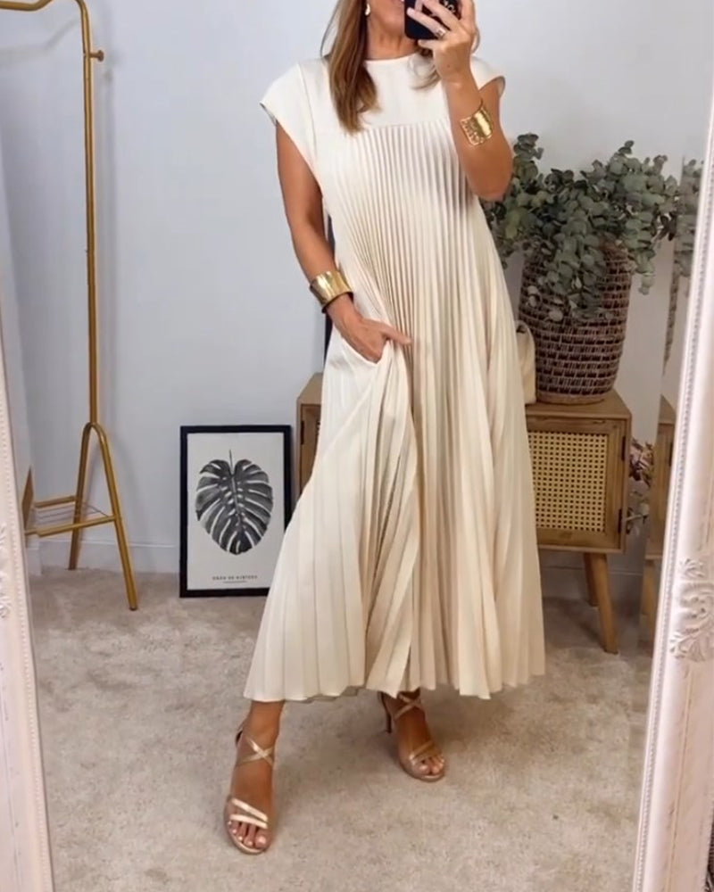 Amelia - Pleated Dress