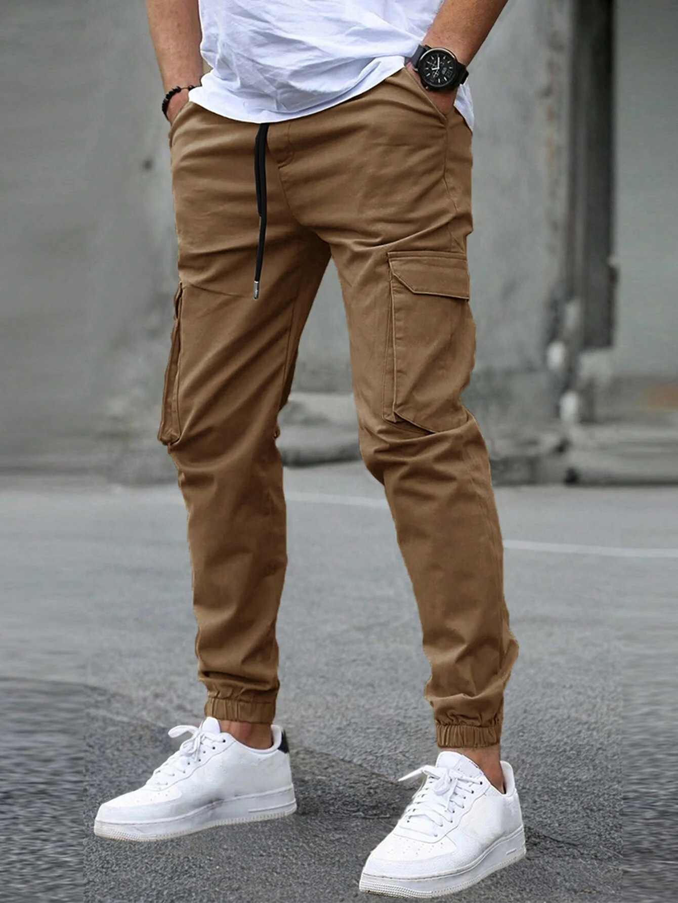 Brody - Stylish Cargo Joggers